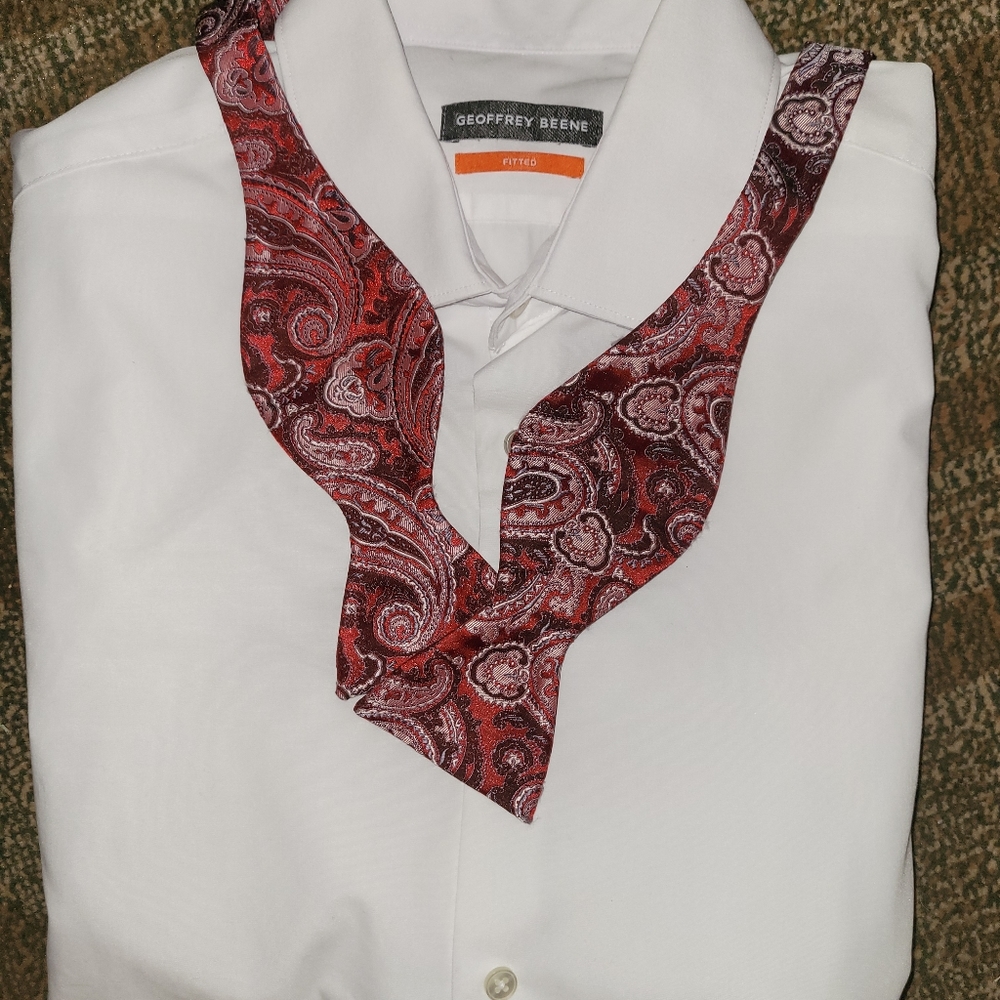 Hermoso Bow Tie